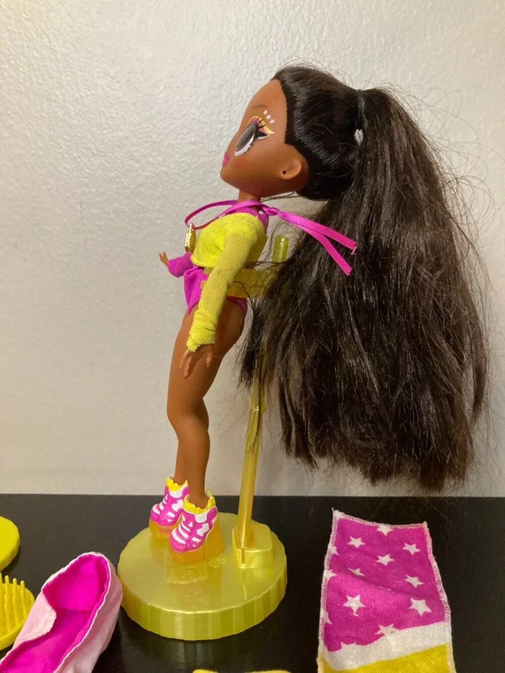 L.O.L. Surprise! OMG Sports Vault Queen Fashion Doll W/ Stand & Accessories